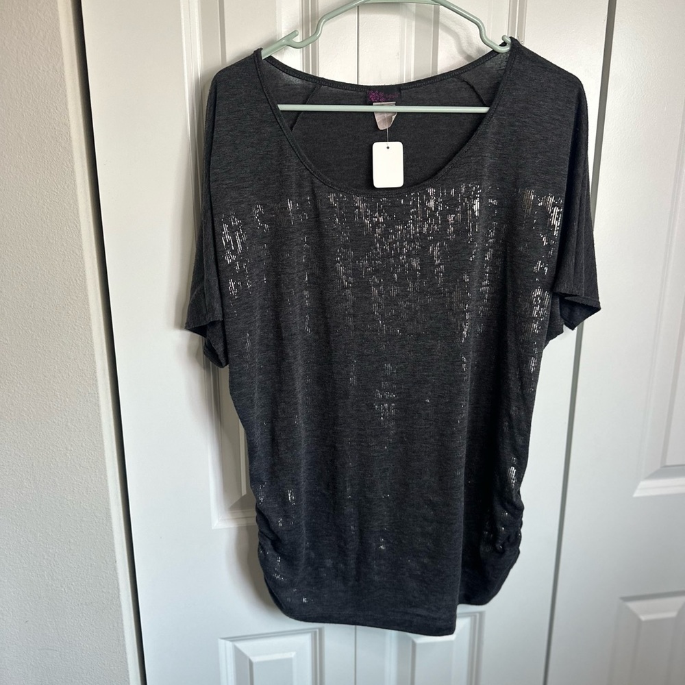 Agenda Dark Gray Sequin Short Sleeve Tee